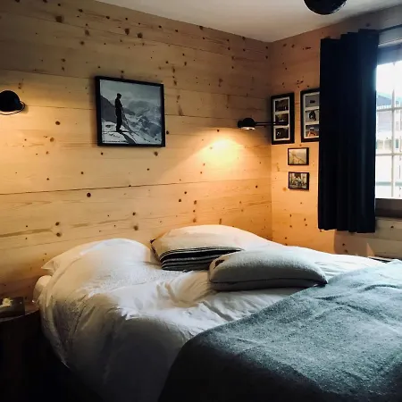 Cozy Chalet In With Private Terrace 라 초우마츠